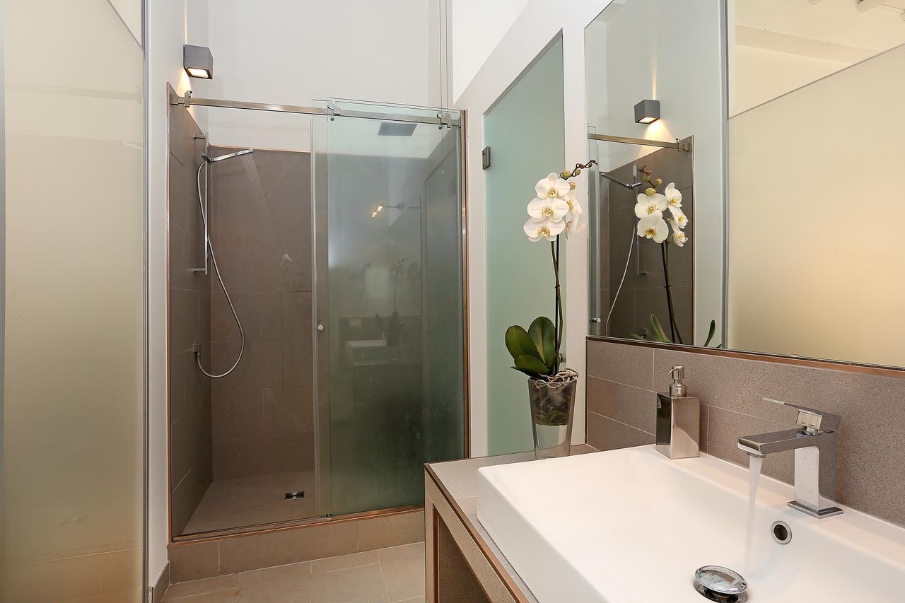 Domus Croce Bed & Breakfast โรม ภายนอก รูปภาพ