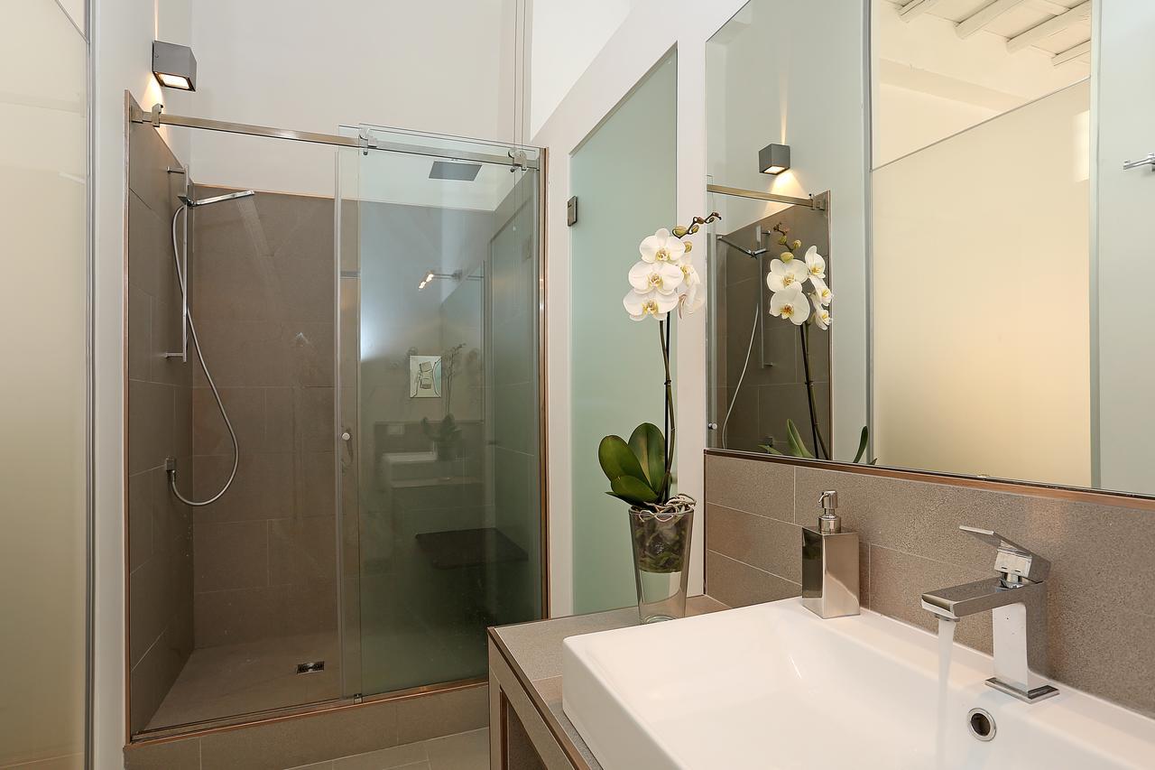 Domus Croce Bed & Breakfast โรม ภายนอก รูปภาพ