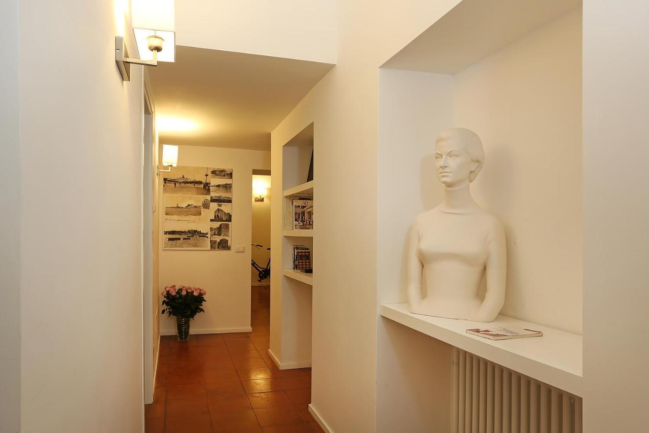 Domus Croce Bed & Breakfast โรม ภายนอก รูปภาพ