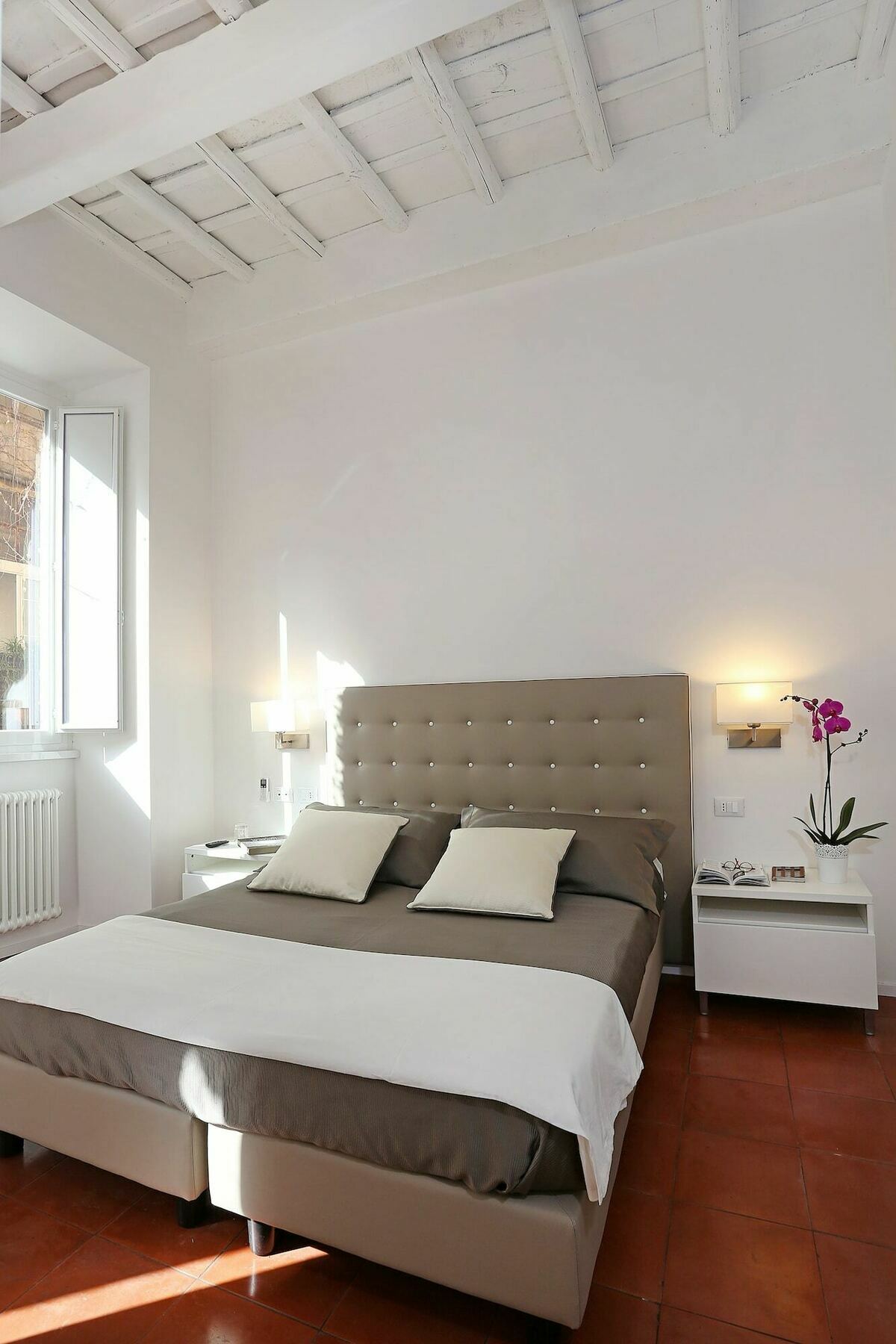Domus Croce Bed & Breakfast โรม ภายนอก รูปภาพ