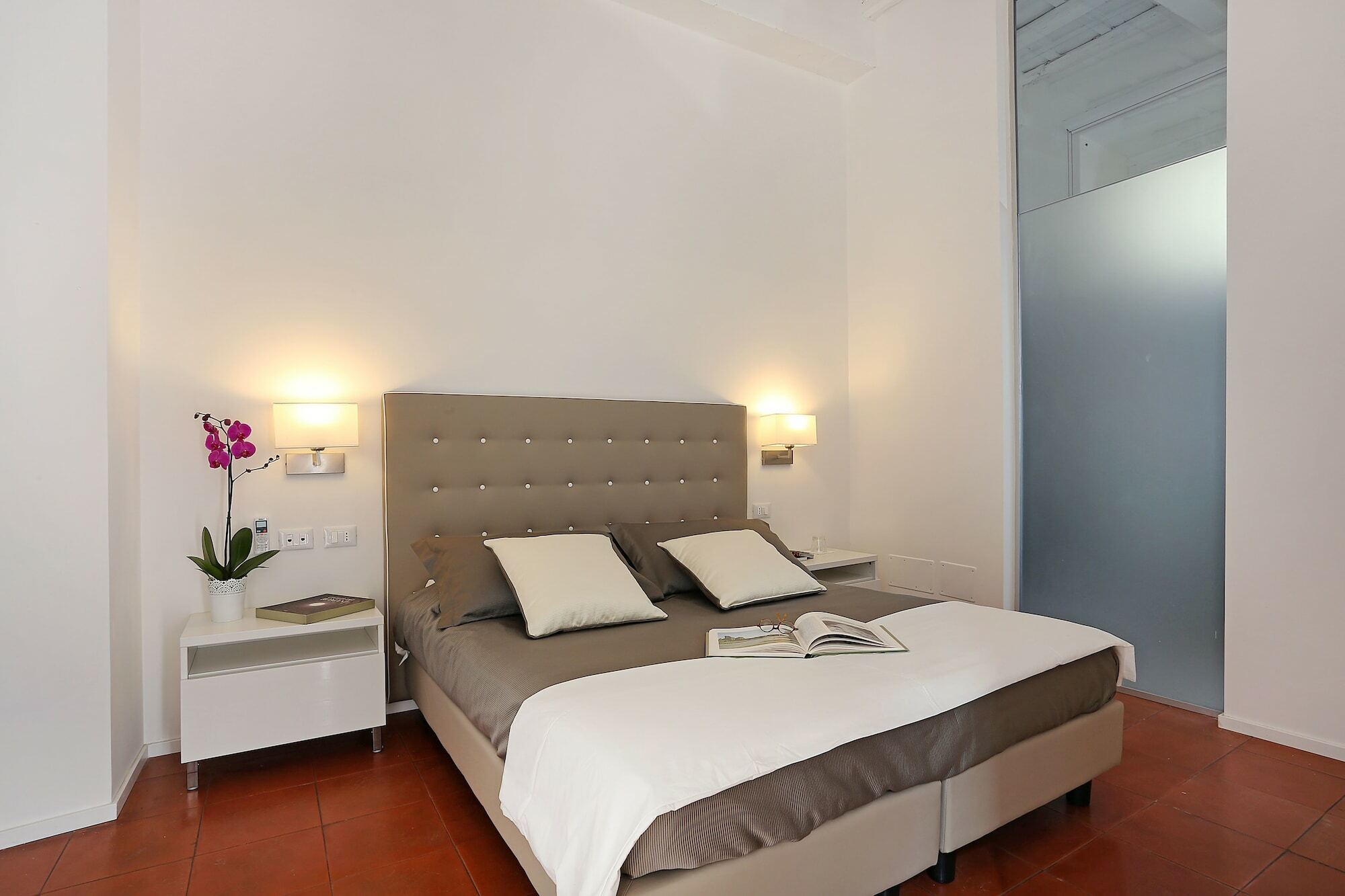 Domus Croce Bed & Breakfast โรม ภายนอก รูปภาพ