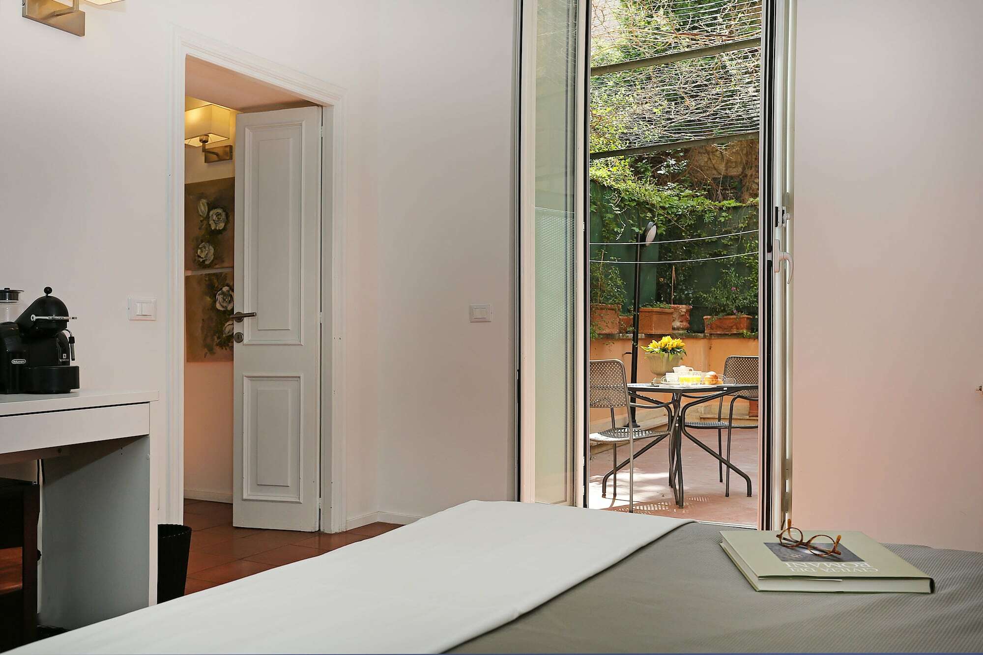 Domus Croce Bed & Breakfast โรม ภายนอก รูปภาพ